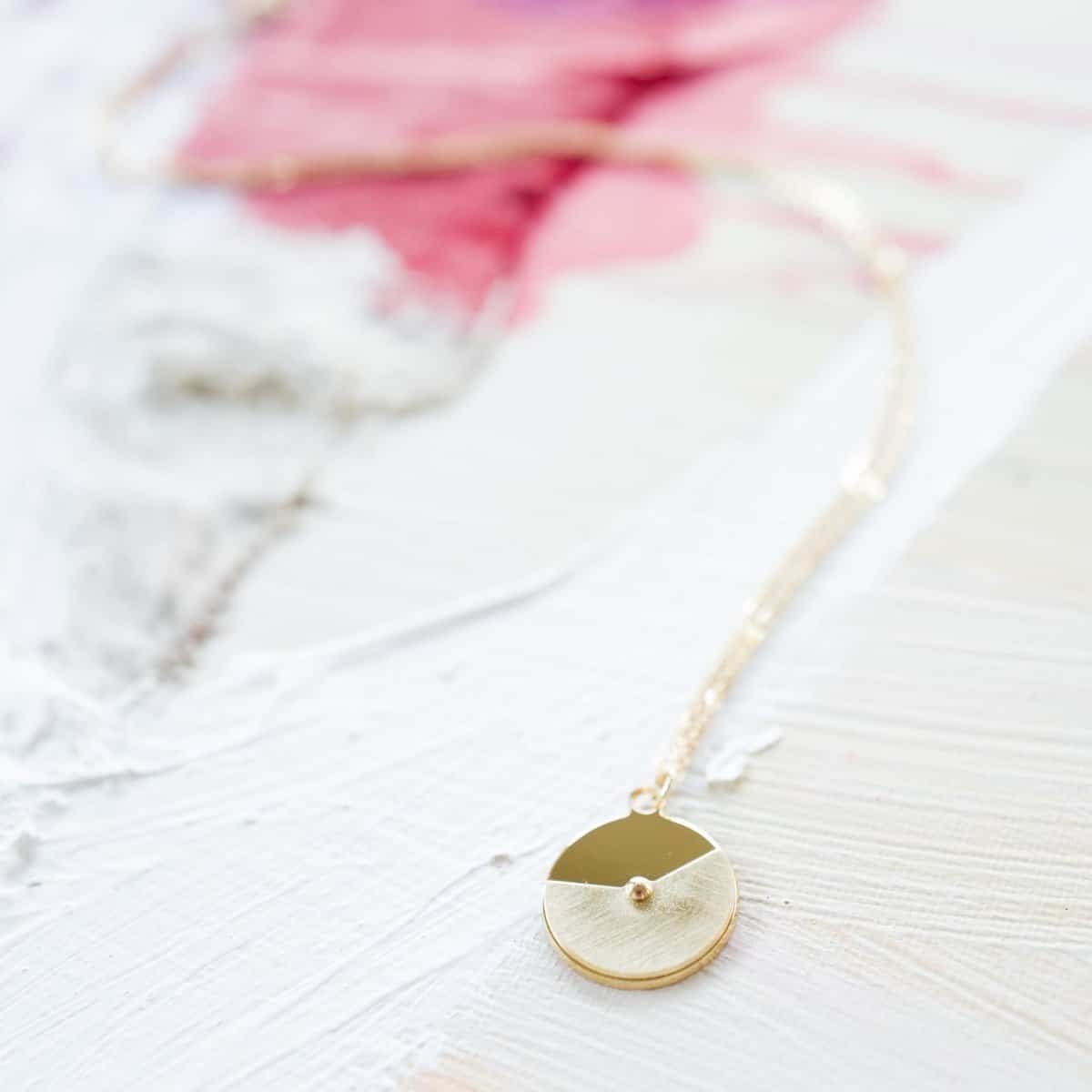 Collier MOBILE 5 2114 scaled