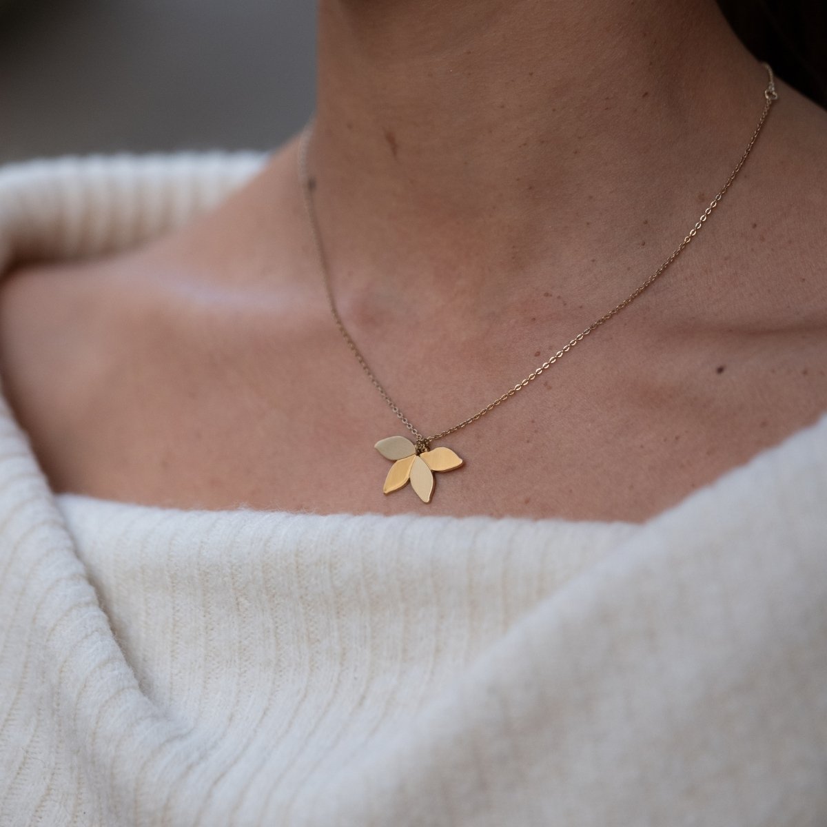 Collier FLORA 4 Collier FLORA – Image 4